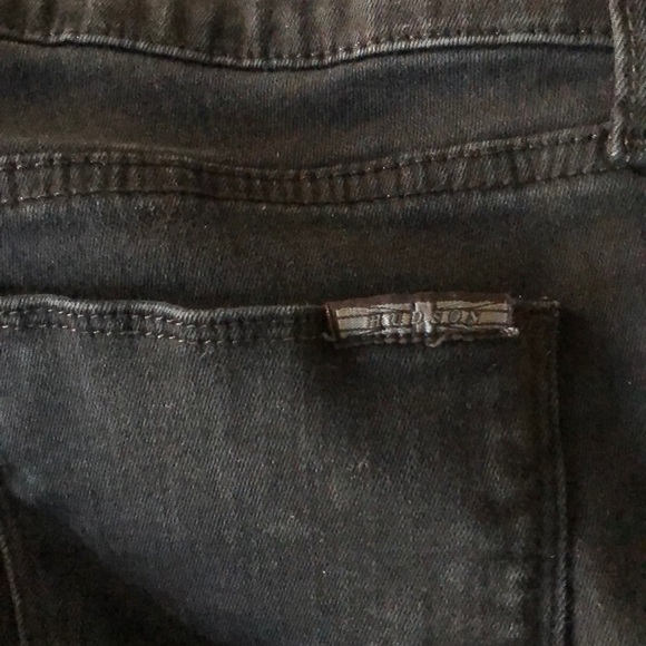 Hudson—Black denim 28 - Picture 4 of 5